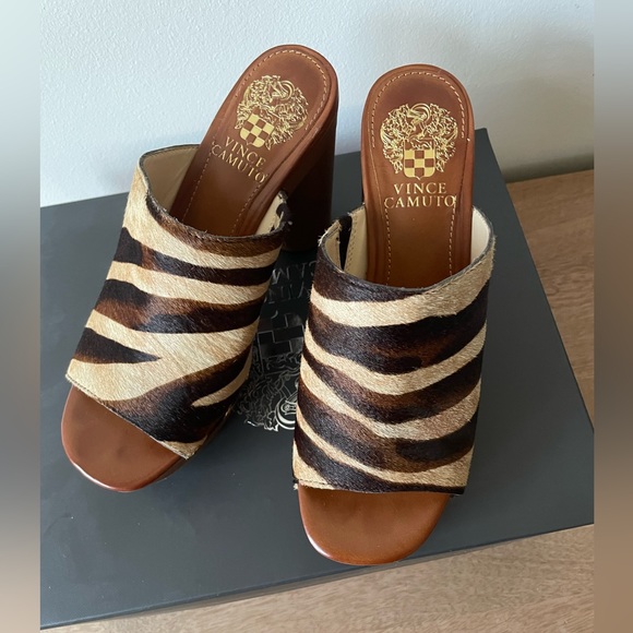 Vince Camuto Calf Hair Mule Size 6 - Picture 4 of 4